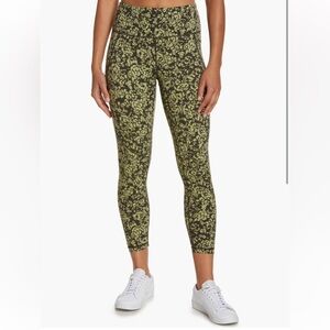 Sweaty Betty Power Pocket Workout Leggings 7/8 Small